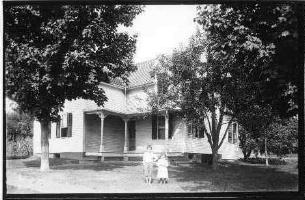 77 Warner Street, Howes Brothers